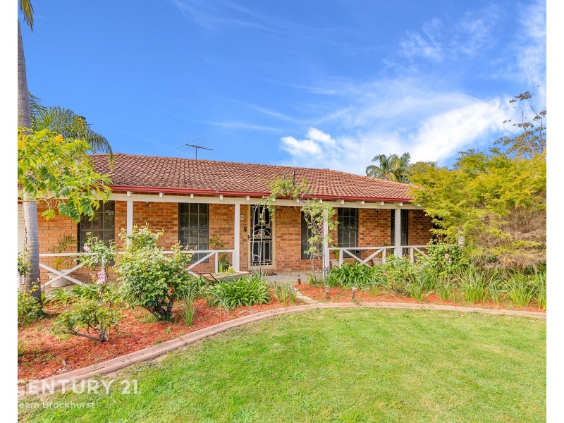 30 Salix Way, Forrestfield WA 6058