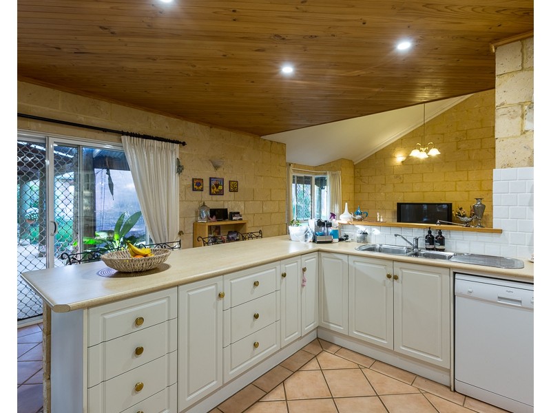 66 Balannup Road, Harrisdale WA 6112