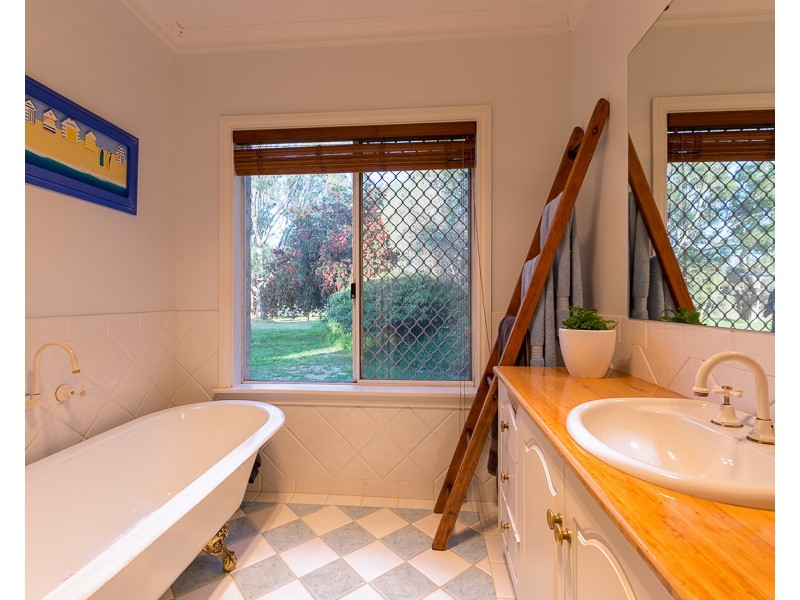 66 Balannup Road, Harrisdale WA 6112