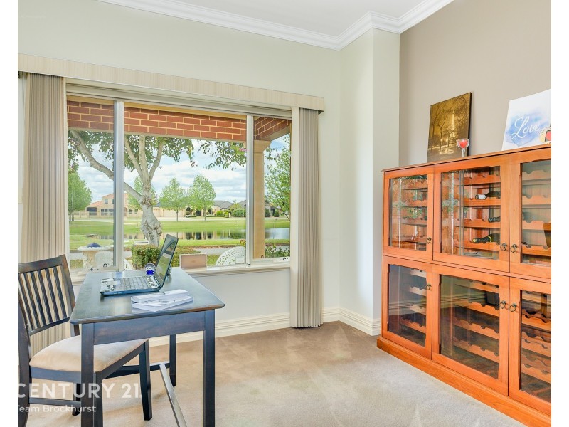 27 Lexington Avenue, Canning Vale WA 6155