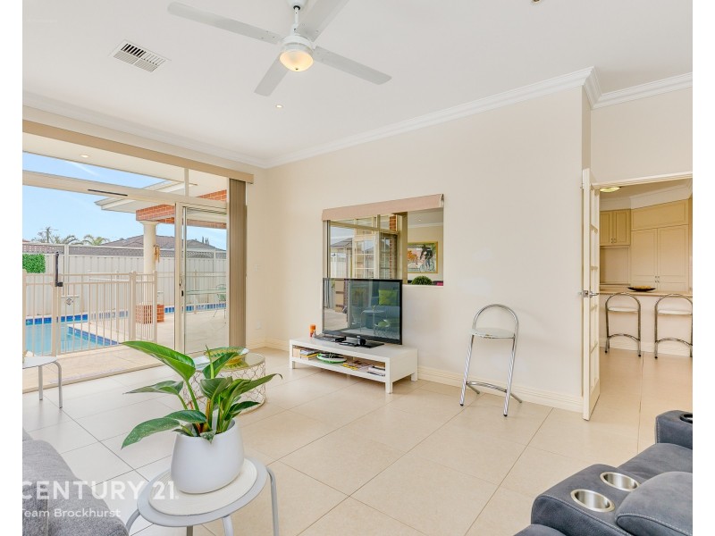 27 Lexington Avenue, Canning Vale WA 6155