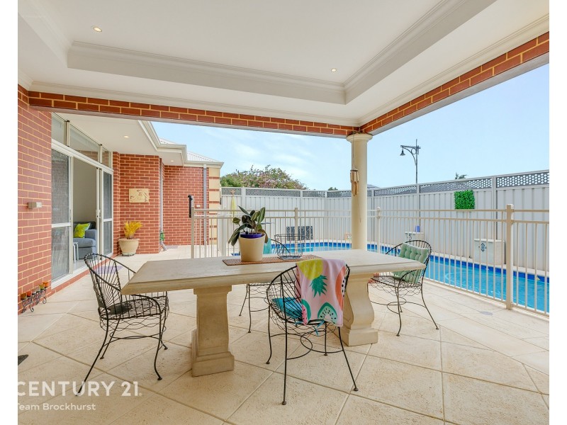 27 Lexington Avenue, Canning Vale WA 6155