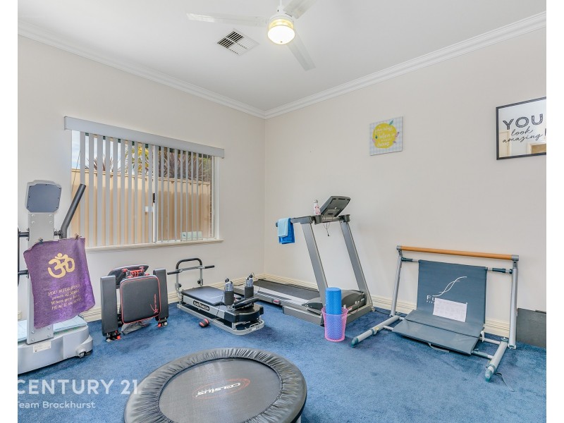 27 Lexington Avenue, Canning Vale WA 6155
