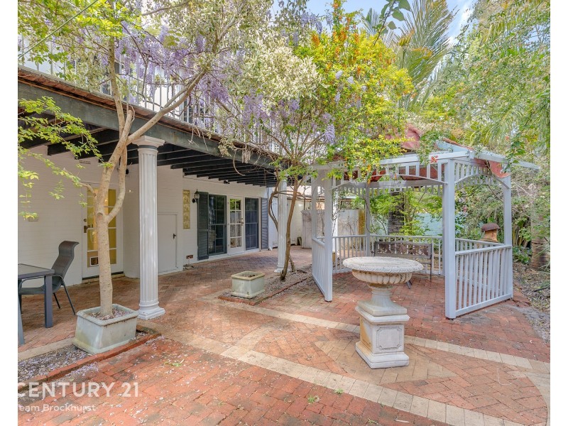 84 Regency Drive, Thornlie WA 6108