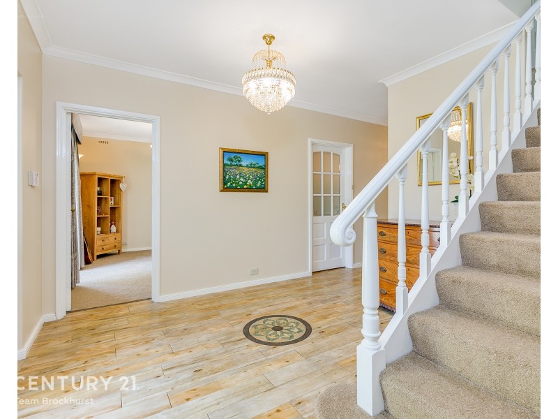 84 Regency Drive, Thornlie WA 6108