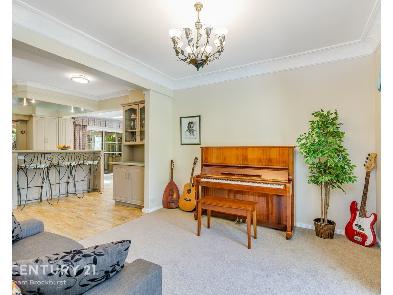 84 Regency Drive, Thornlie WA 6108
