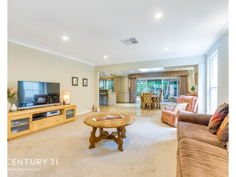 84 Regency Drive, Thornlie WA 6108
