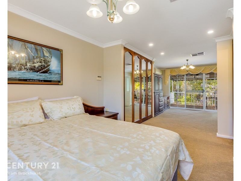 84 Regency Drive, Thornlie WA 6108