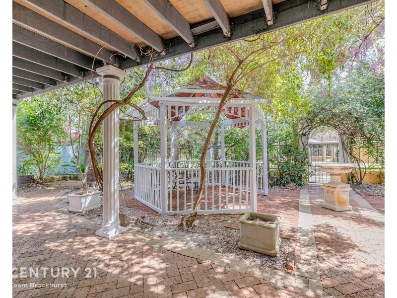 84 Regency Drive, Thornlie WA 6108