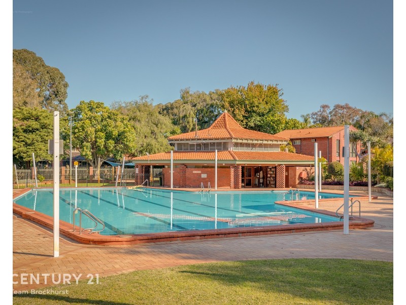 84 Regency Drive, Thornlie WA 6108