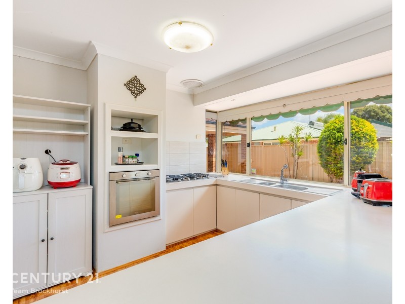 66 Flowerwood Way, Huntingdale WA 6110