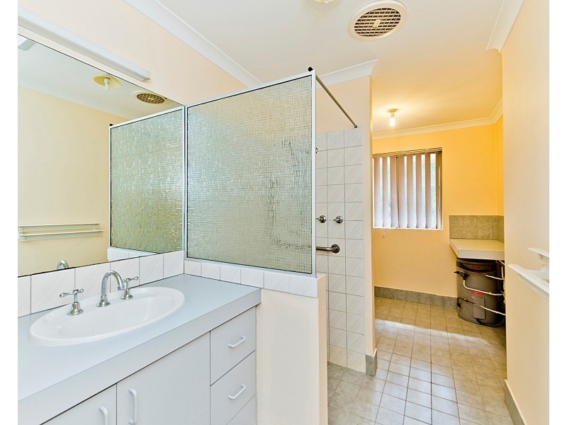 36/24 Southdown Place, Thornlie WA 6108