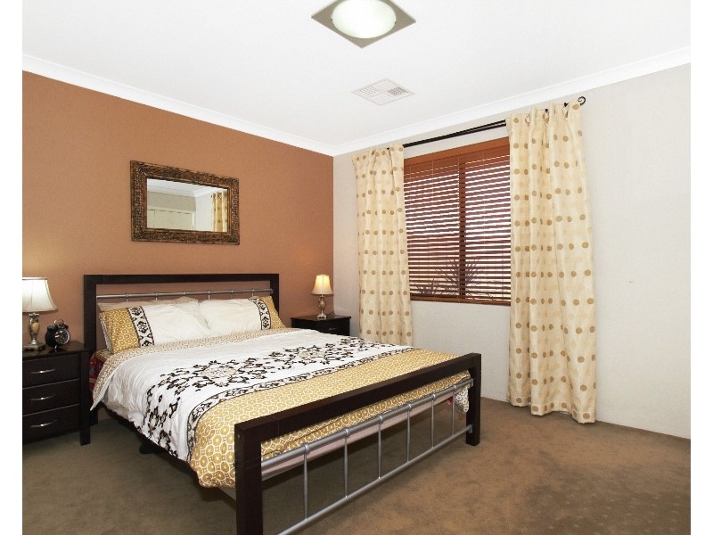 19 Claridge Circle, Thornlie WA 6108