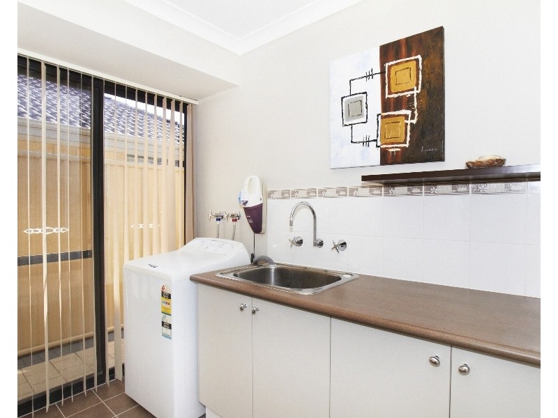 19 Claridge Circle, Thornlie WA 6108