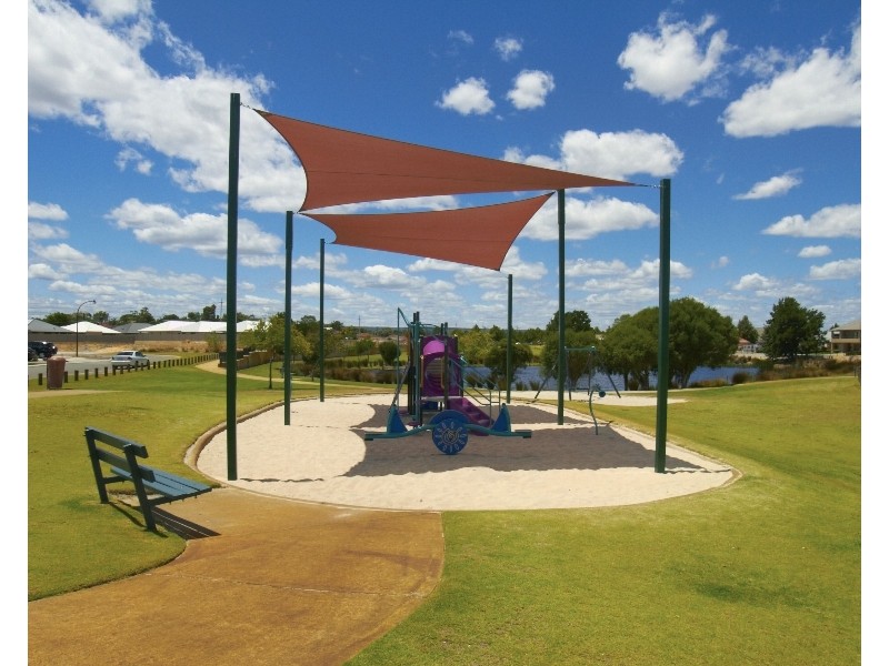 19 Claridge Circle, Thornlie WA 6108