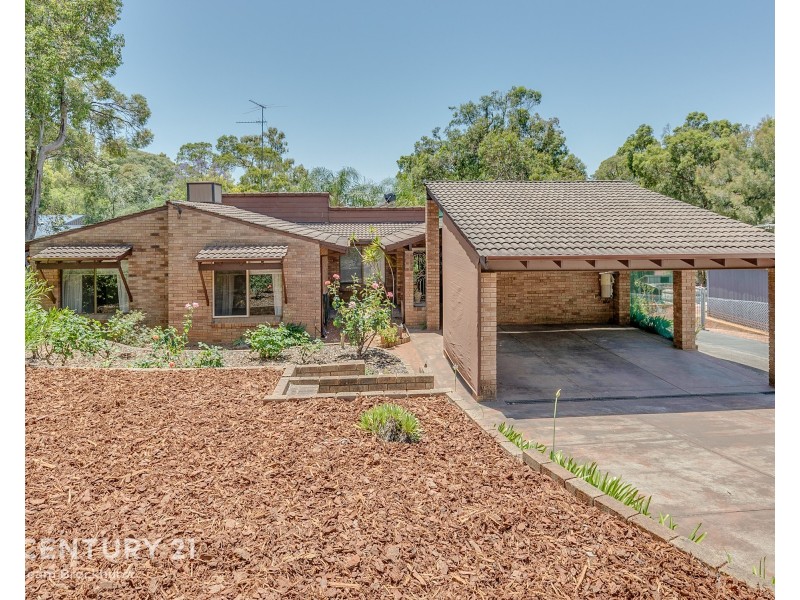29 Baden Road, Bickley WA 6076