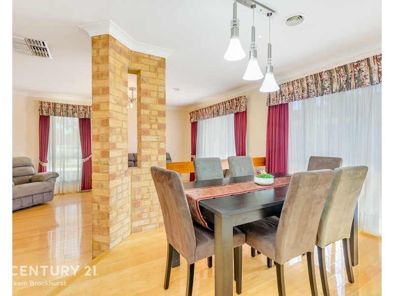 30 Tea Tree Way, Thornlie WA 6108