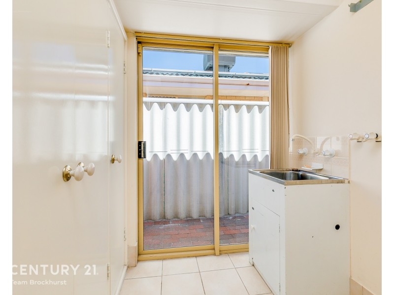 30 Tea Tree Way, Thornlie WA 6108