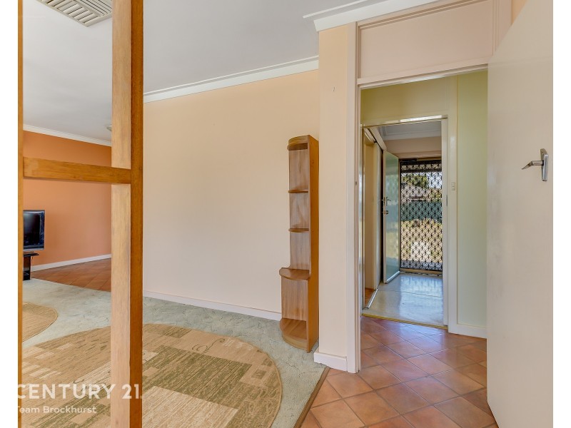 9 Earls Court, Thornlie WA 6108