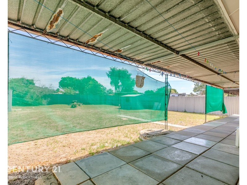 9 Earls Court, Thornlie WA 6108