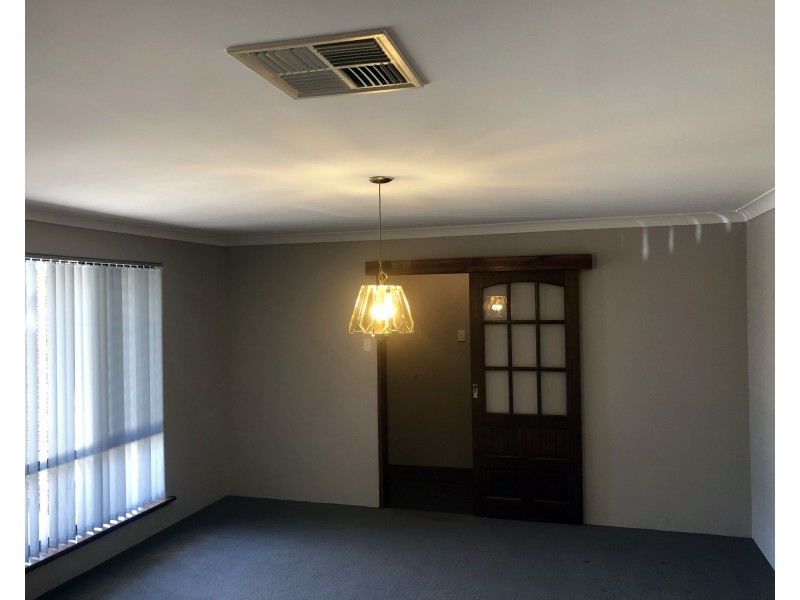 82 Greenway Avenue, Thornlie WA 6108