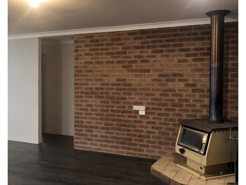 82 Greenway Avenue, Thornlie WA 6108