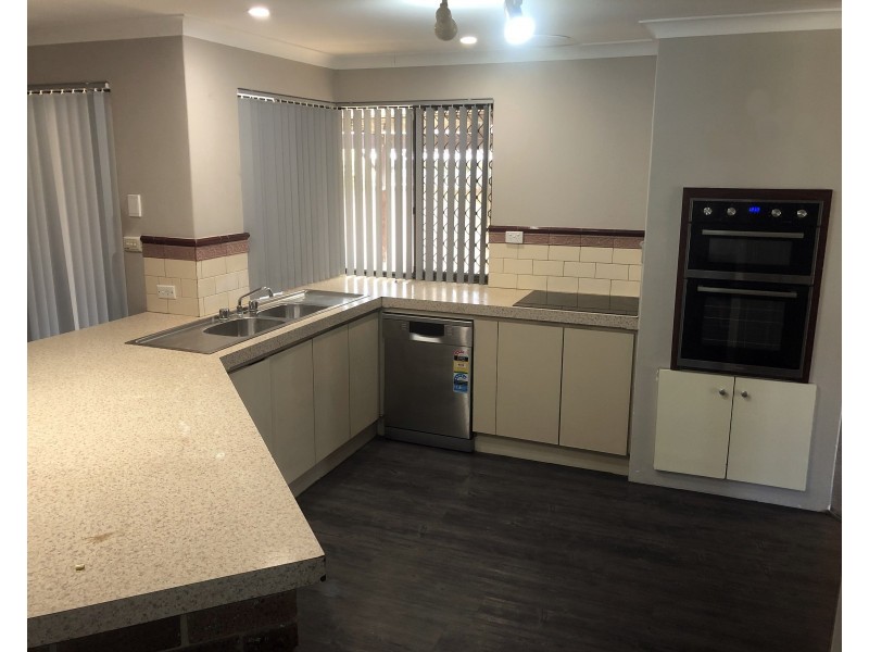 82 Greenway Avenue, Thornlie WA 6108