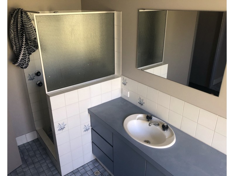 82 Greenway Avenue, Thornlie WA 6108