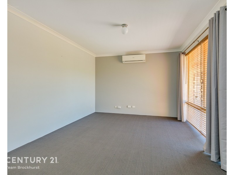 15 Madden Place, Huntingdale WA 6110