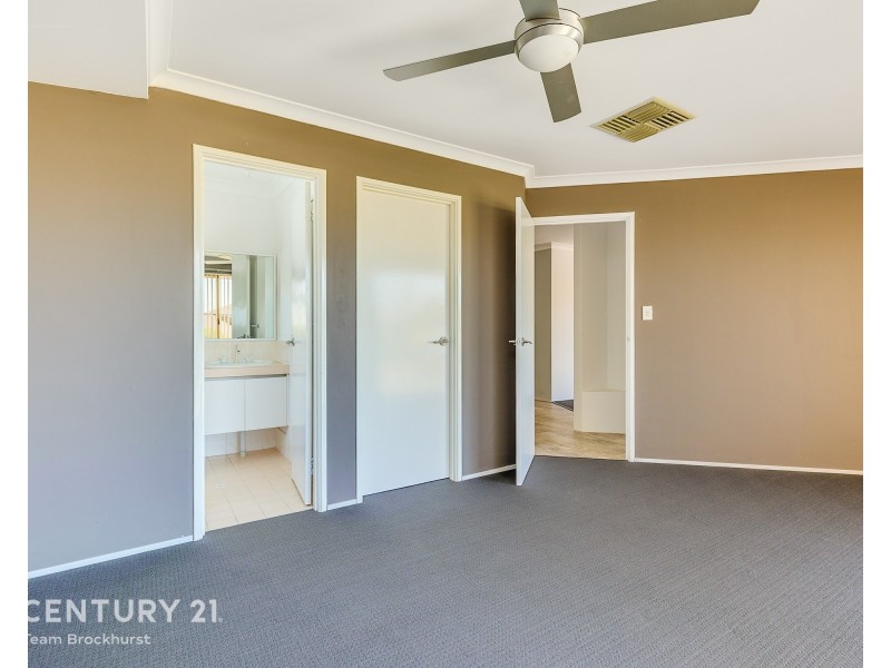 15 Madden Place, Huntingdale WA 6110