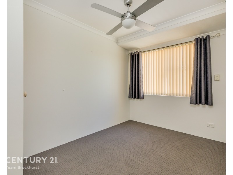 15 Madden Place, Huntingdale WA 6110