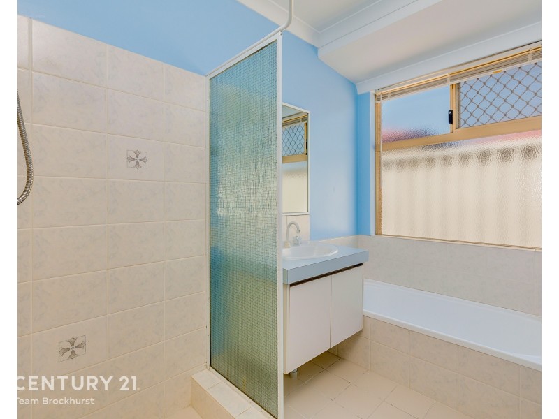 15 Madden Place, Huntingdale WA 6110