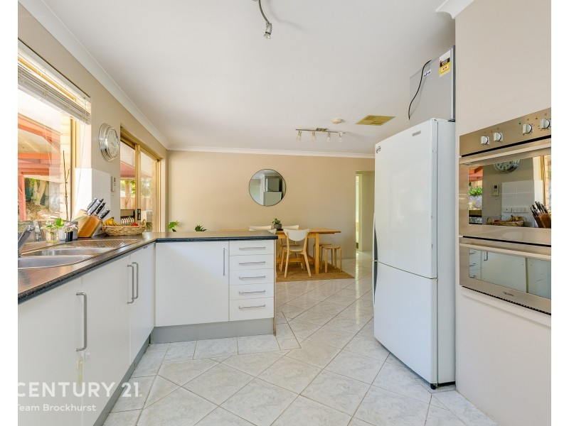 30 Flinders Avenue, Hillarys WA 6025