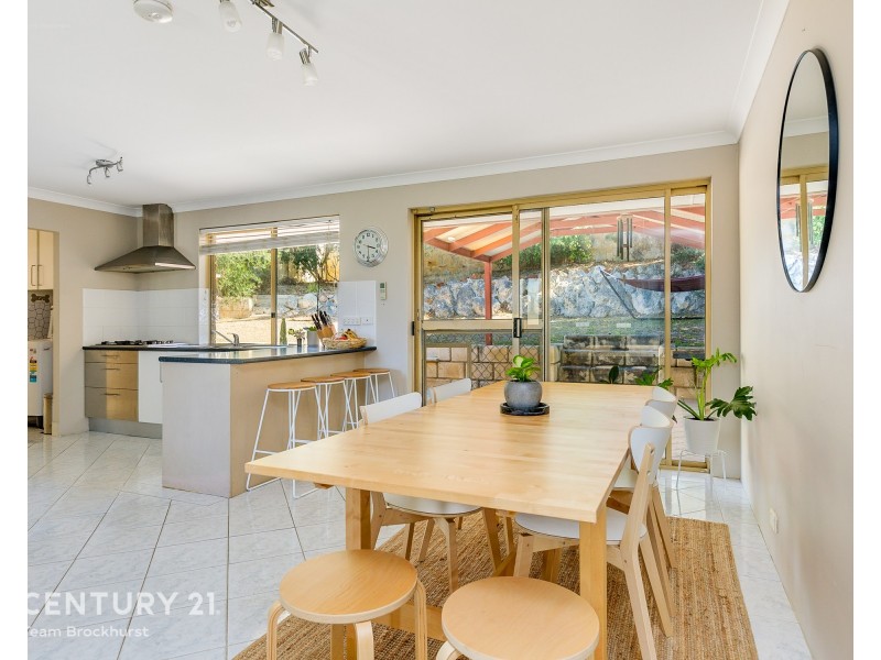 30 Flinders Avenue, Hillarys WA 6025
