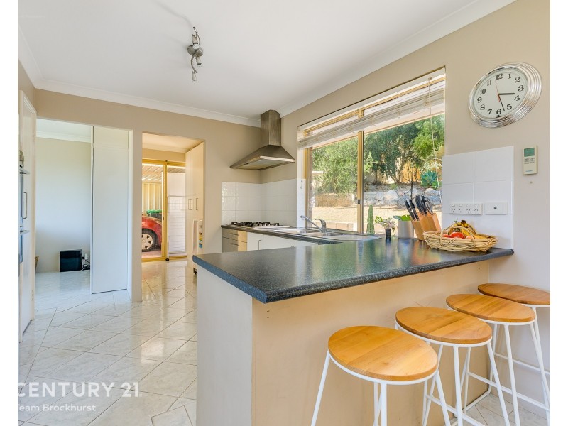 30 Flinders Avenue, Hillarys WA 6025