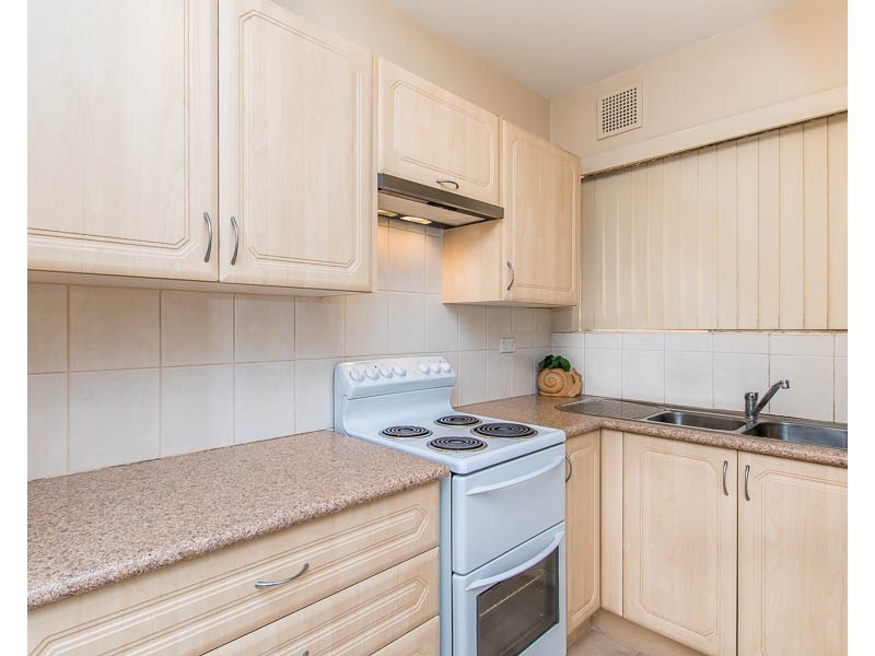 3/45 Probert Road, Thornlie WA 6108