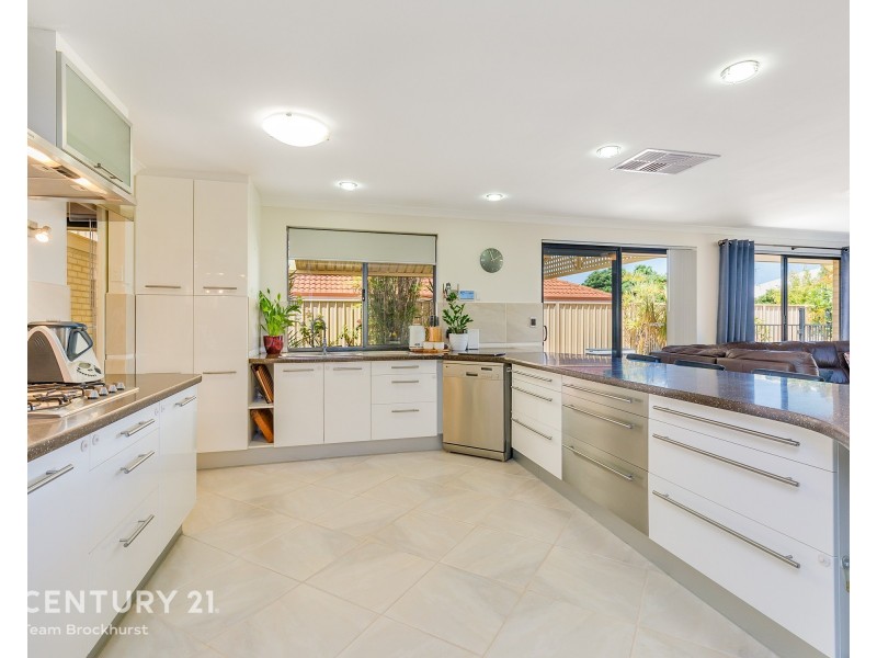 43 Canna Drive, Canning Vale WA 6155