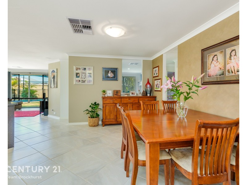 43 Canna Drive, Canning Vale WA 6155