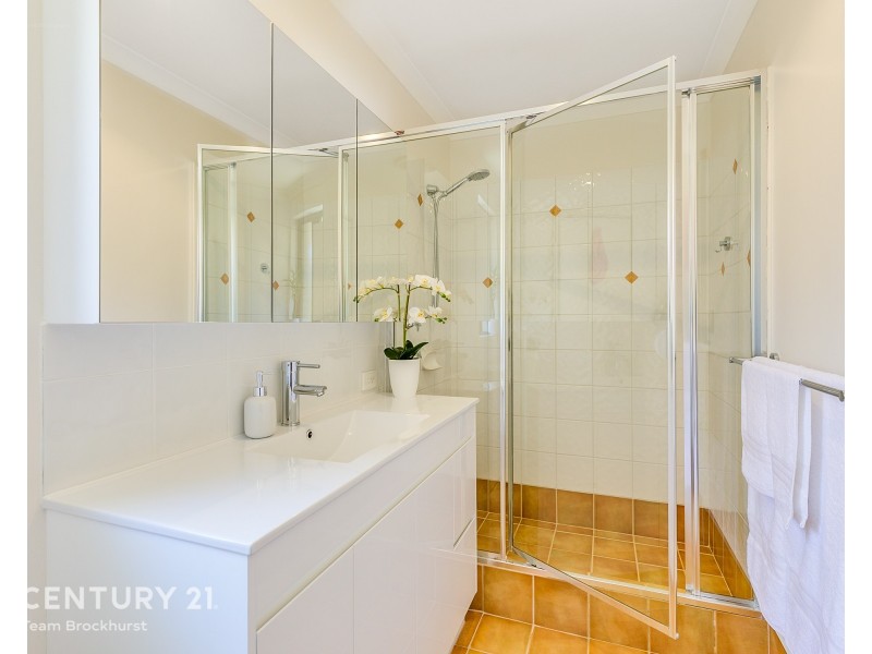 43 Canna Drive, Canning Vale WA 6155