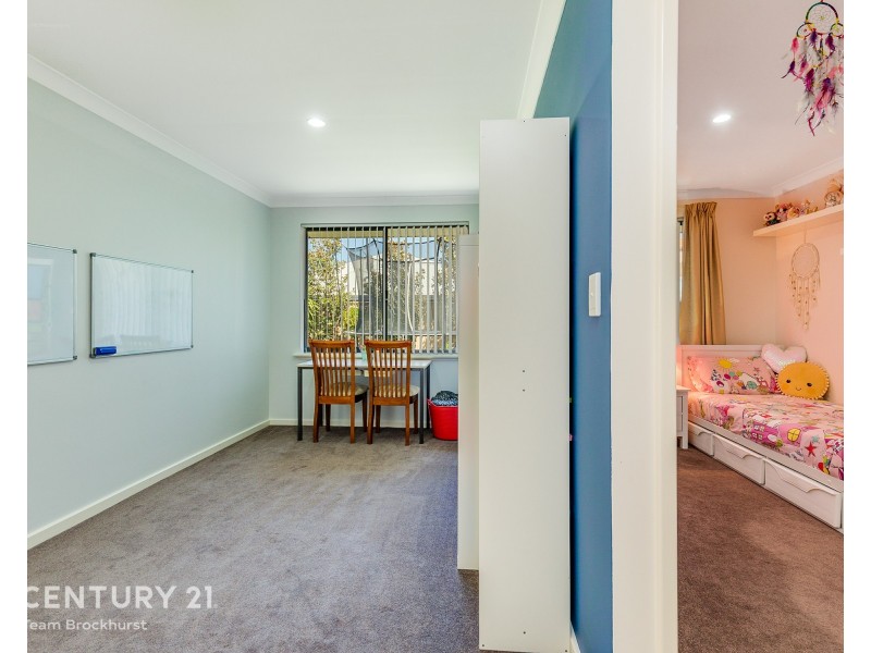 43 Canna Drive, Canning Vale WA 6155