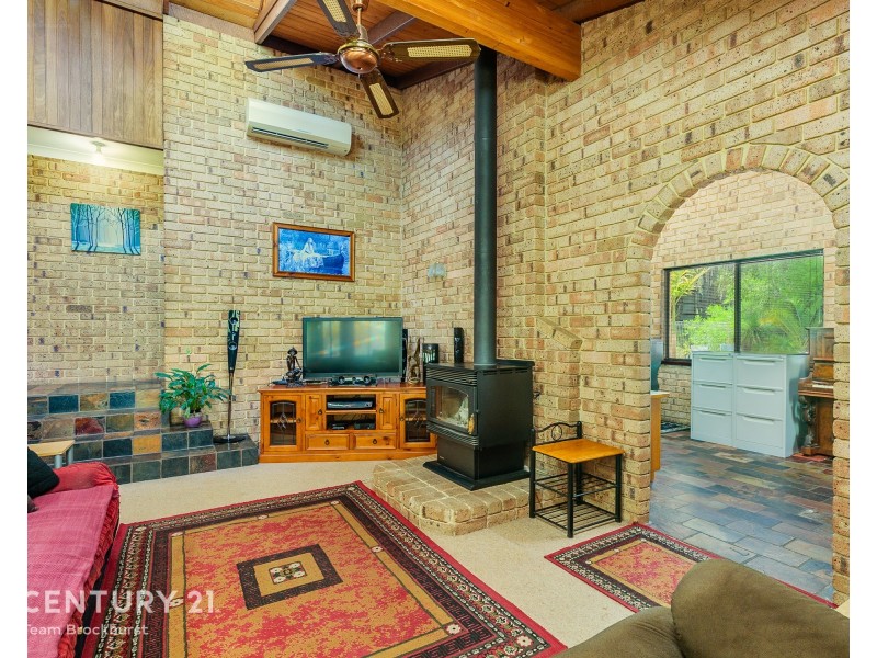 42 Wallangarra Drive, Bedfordale WA 6112