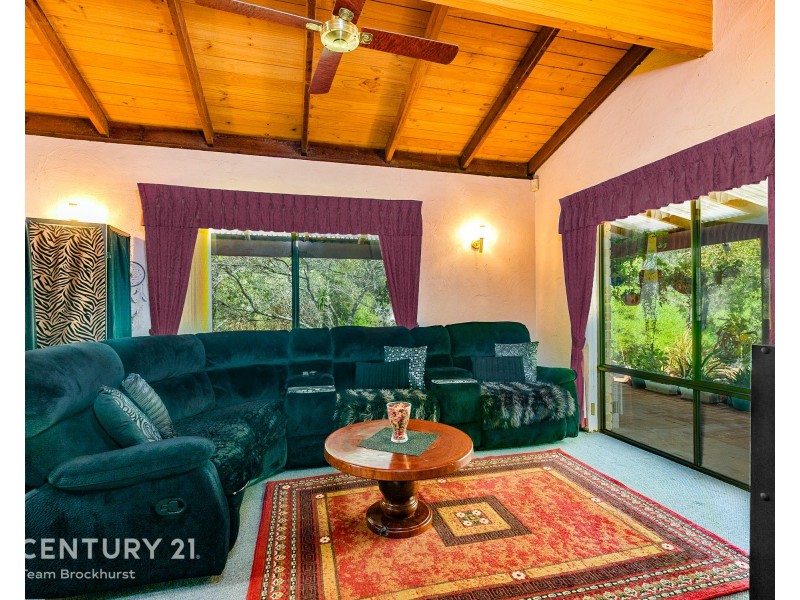 42 Wallangarra Drive, Bedfordale WA 6112