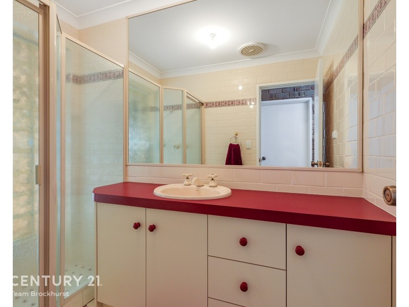 42 Wallangarra Drive, Bedfordale WA 6112