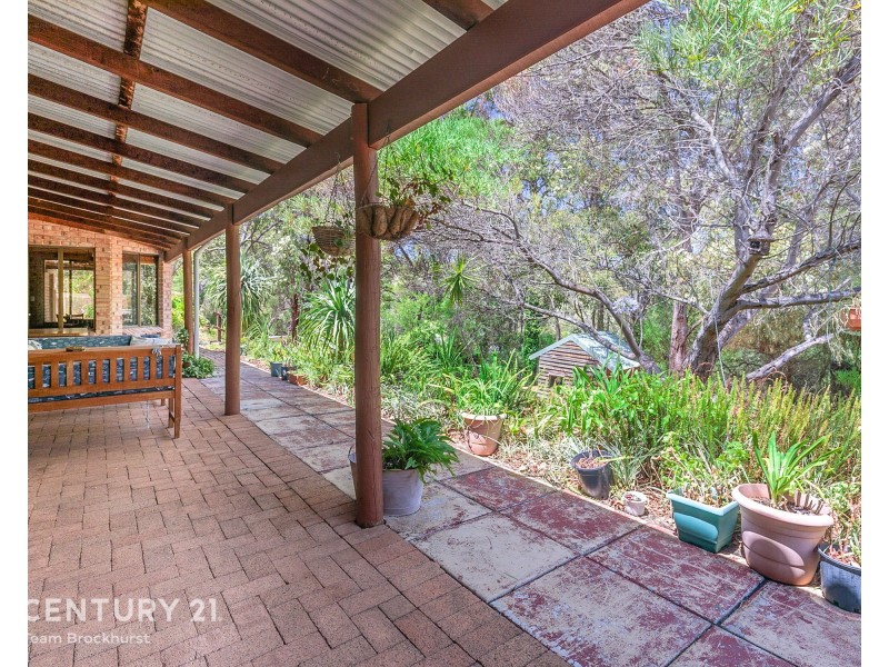 42 Wallangarra Drive, Bedfordale WA 6112