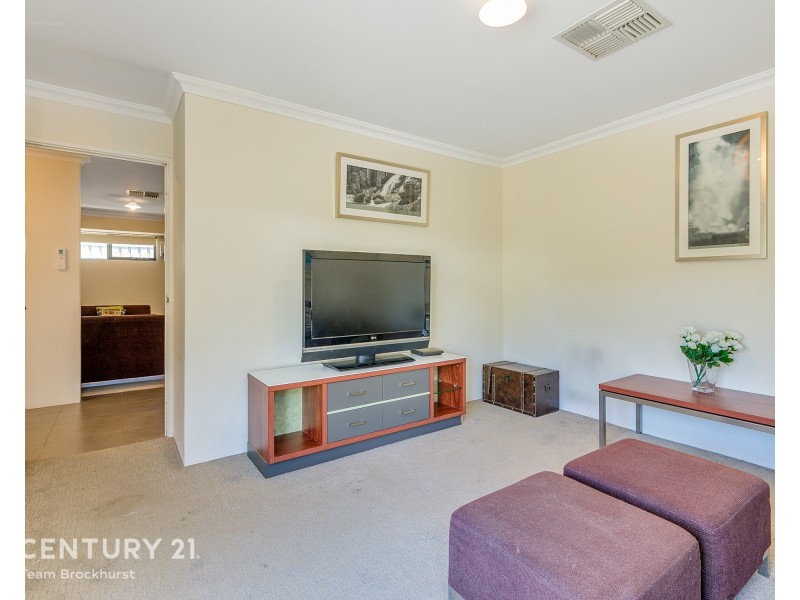 61B Thornlie Ave, Thornlie WA 6108