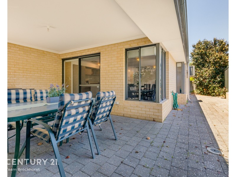 61B Thornlie Ave, Thornlie WA 6108