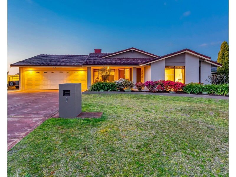 9 Bluebell Court, Thornlie WA 6108