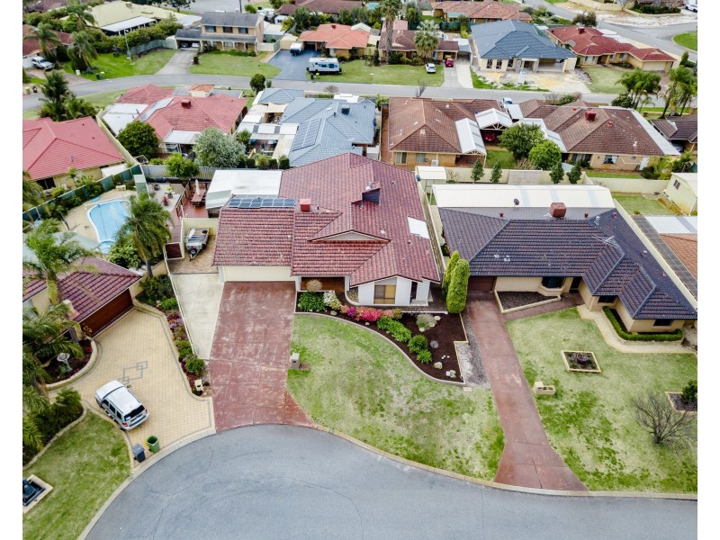 9 Bluebell Court, Thornlie WA 6108