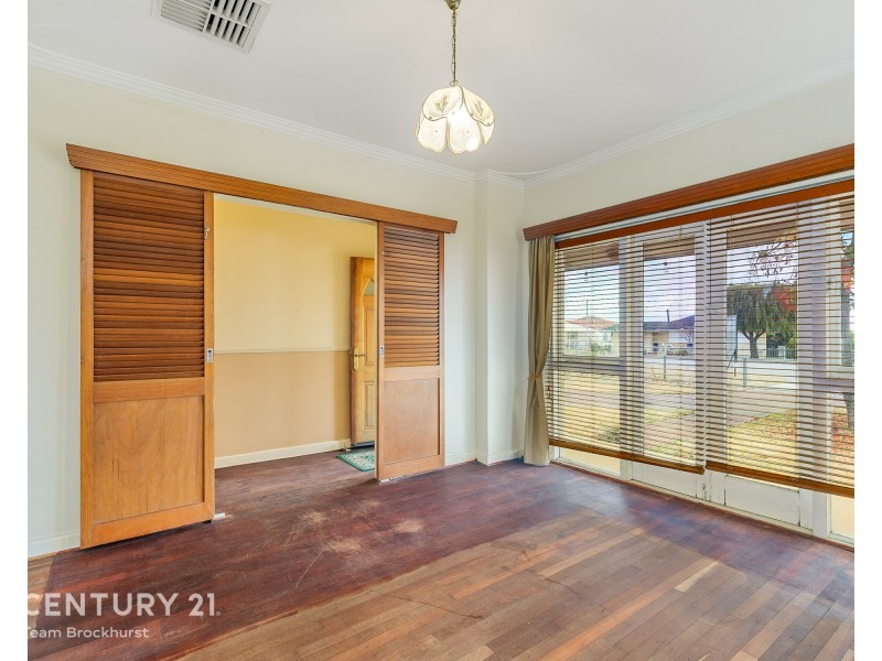225 Hamilton Street, Queens Park WA 6107