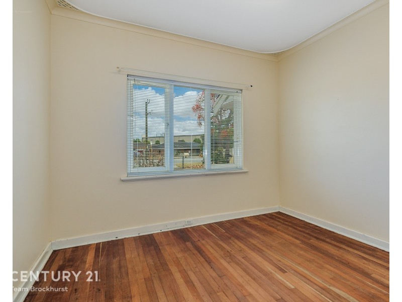 225 Hamilton Street, Queens Park WA 6107